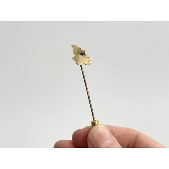 Leaf Shaped Gold Toned Classic Vintage Stick Pin | Hat Pin | Lapel Pin - Picture 3 of 9